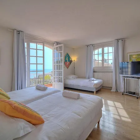 Immogroom- Of 200m2 - Garden - Pool - Sea View - Parking - Wifi 别墅 *